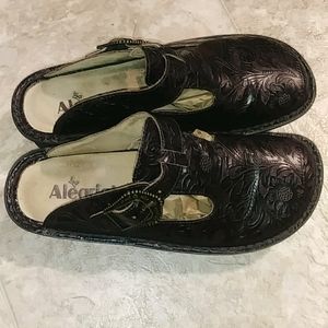 Brown Alegria shoes